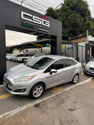 FORD FIESTA 1.6 ROCAM SE 8V FLEX 4P MANUAL FORD FIESTA 1.6 ROCAM SE 8V FLEX 4P MANUAL